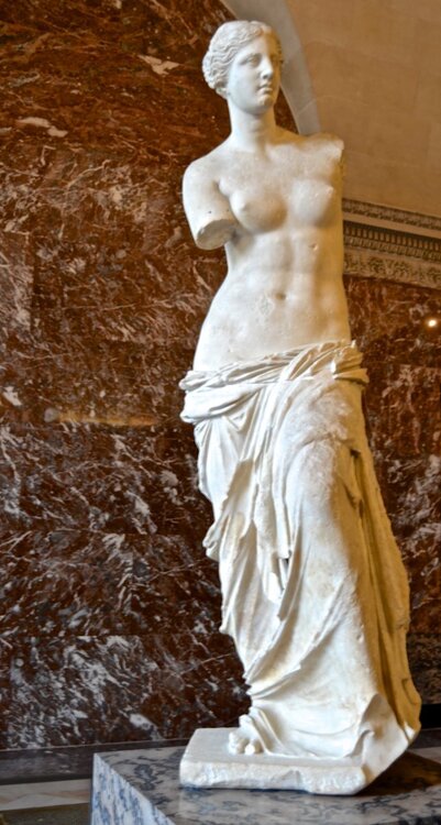 Venus_de_Milo,_Louvre_May_2014.jpg